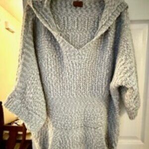 Soooo Comfy Oversized Sweater with Hood and Pockets!